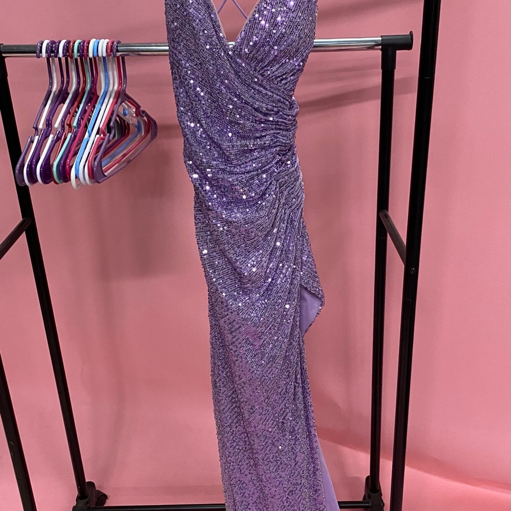 Prom dress - Picture 2 of 3